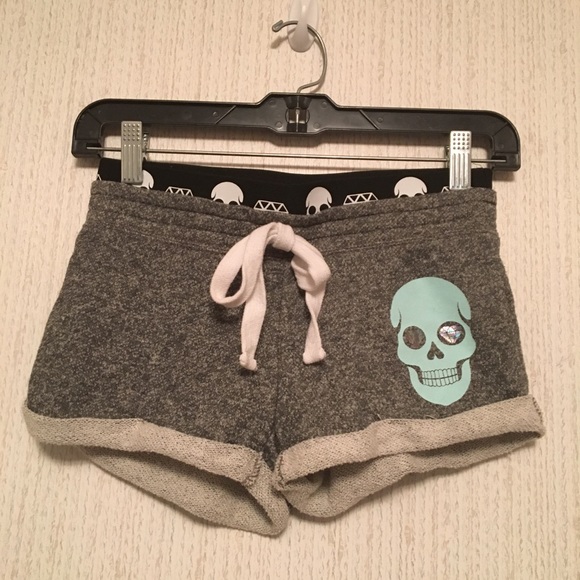 SOLD // NWOT Skull Printed Leisure/Gym Shorts ☠️ - Picture 1 of 6